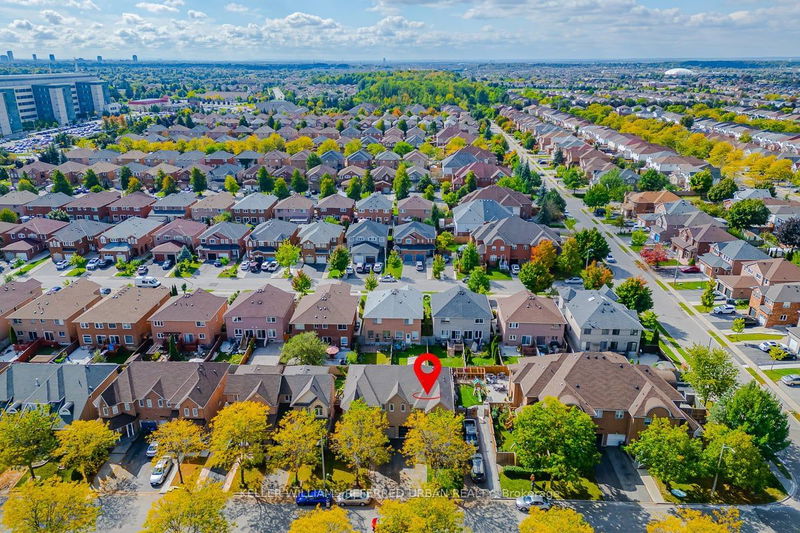 10 Field Sparrow Rd  Brampton, L6R 1Y6 | Image 32