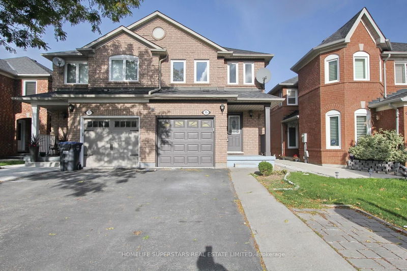 15 Mount Ranier Cres  Brampton, L6R 2K8 | Image 1