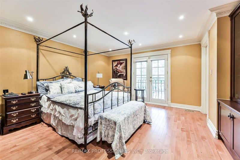 55 Pheasant Lane  Toronto, M9A 1T5 | Image 20