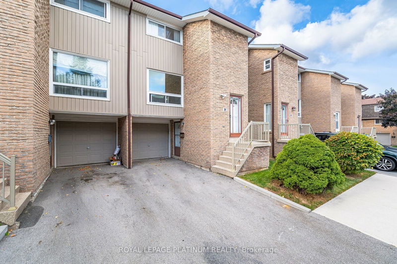  31 - 640 Rathburn Rd E Mississauga, L4Z 1C6 | Image 2