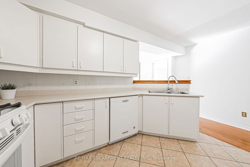  3 - 3333 New St  Burlington, L7N 1N1 | Image 17