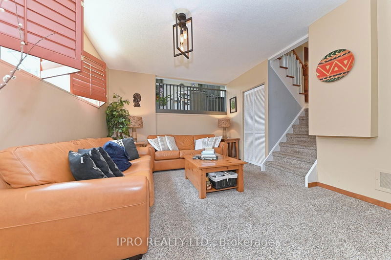 16 Bryant Crt  Brampton, L6X 2T1 | Image 17