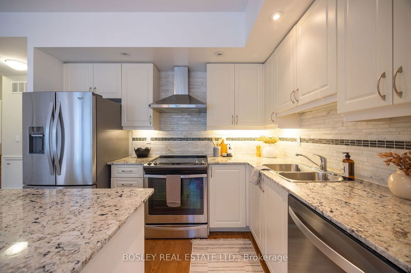  303 - 15 Sousa Mendes St  Toronto, M6P 0A9 | Image 3