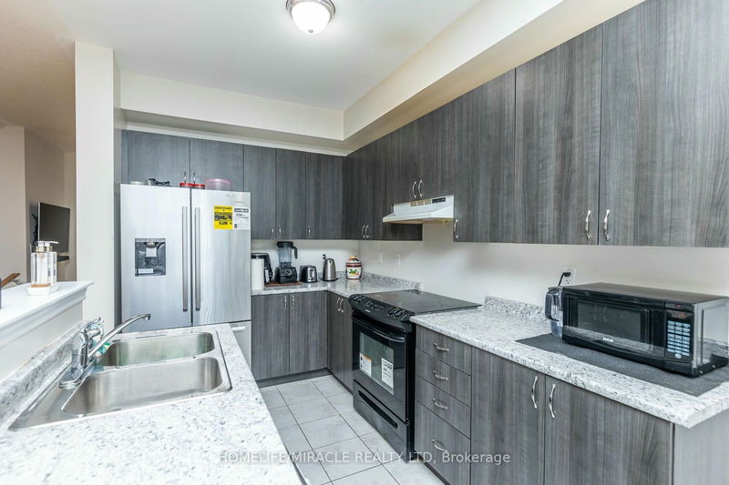 85 Royal Fern Cres  Caledon, L7C 4G9 | Image 10