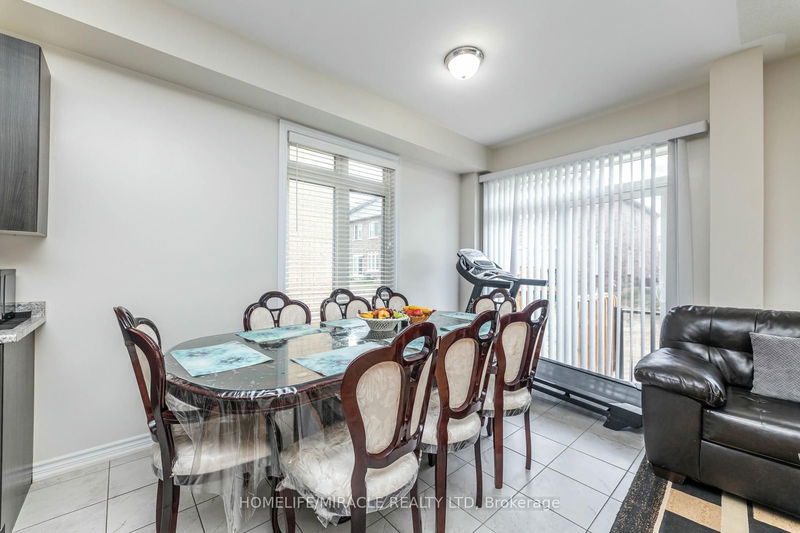 85 Royal Fern Cres  Caledon, L7C 4G9 | Image 11