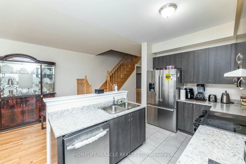 85 Royal Fern Cres  Caledon, L7C 4G9 | Image 13