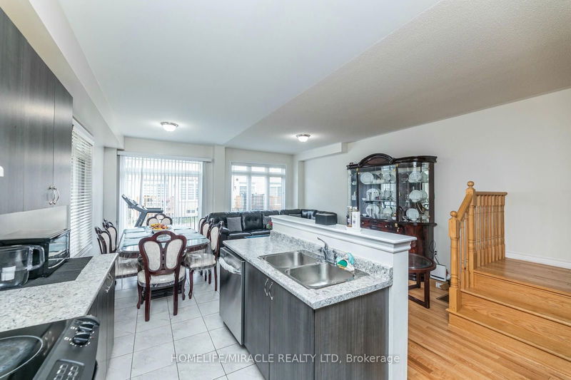 85 Royal Fern Cres  Caledon, L7C 4G9 | Image 9