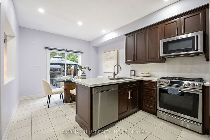 510 Huntington Ridge Dr  Mississauga, L5R 2X7 | Image 13