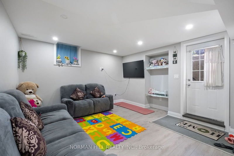 510 Huntington Ridge Dr  Mississauga, L5R 2X7 | Image 35