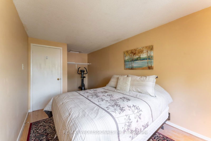 2697 Romark Mews  Mississauga, L5L 2Z4 | Image 18