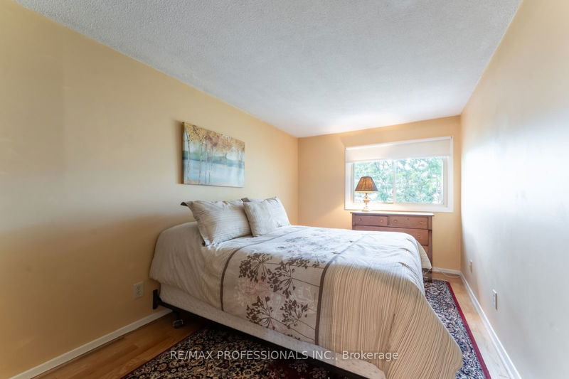 2697 Romark Mews  Mississauga, L5L 2Z4 | Image 19