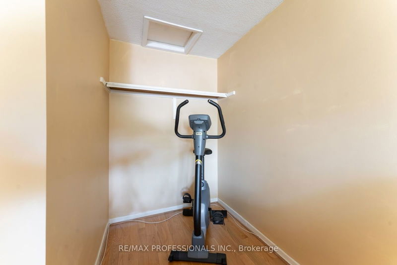 2697 Romark Mews  Mississauga, L5L 2Z4 | Image 20