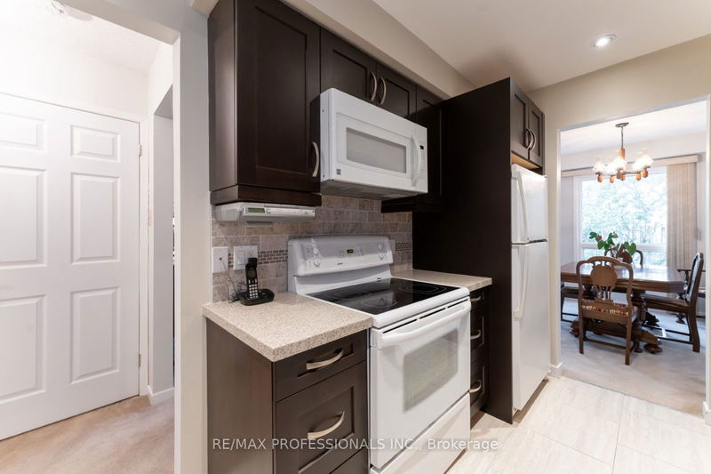 2697 Romark Mews  Mississauga, L5L 2Z4 | Image 9