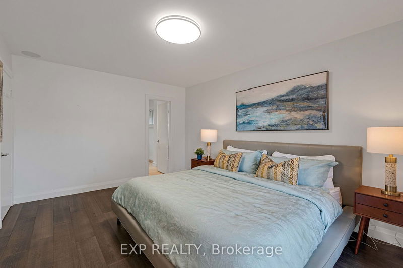 4 Courtsfield Cres  Toronto, M9A 4S9 | Image 17