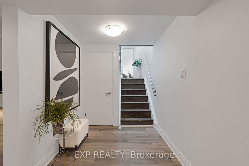 4 Courtsfield Cres  Toronto, M9A 4S9 | Image 26