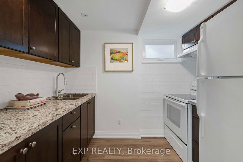 4 Courtsfield Cres  Toronto, M9A 4S9 | Image 29