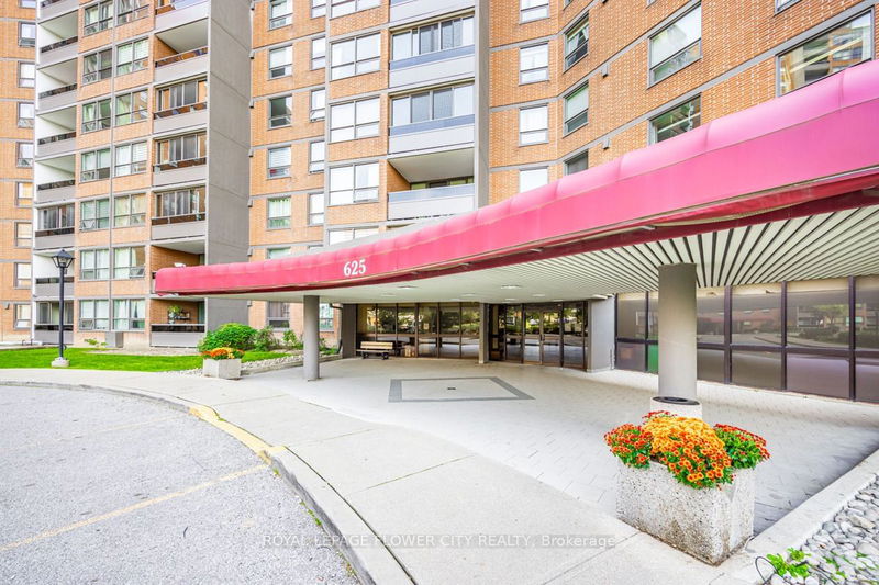  701 - 625 The West Mall Ave  Toronto, M9C 4W9 | Image 2