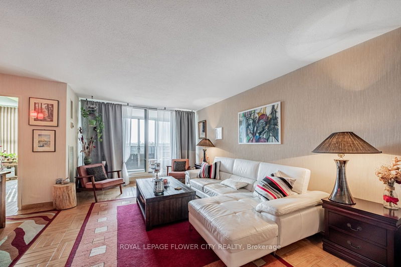  701 - 625 The West Mall Ave  Toronto, M9C 4W9 | Image 3