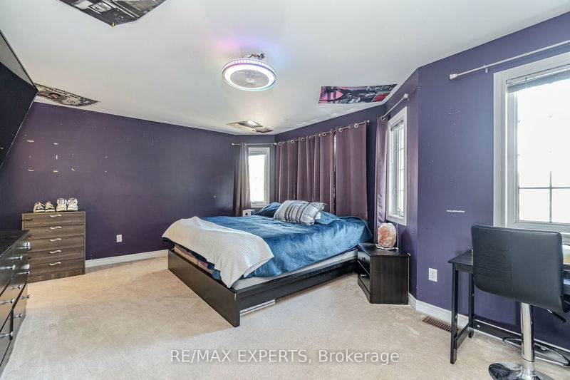 136 Van Scott Dr  Brampton, L7A 1N5 | Image 23