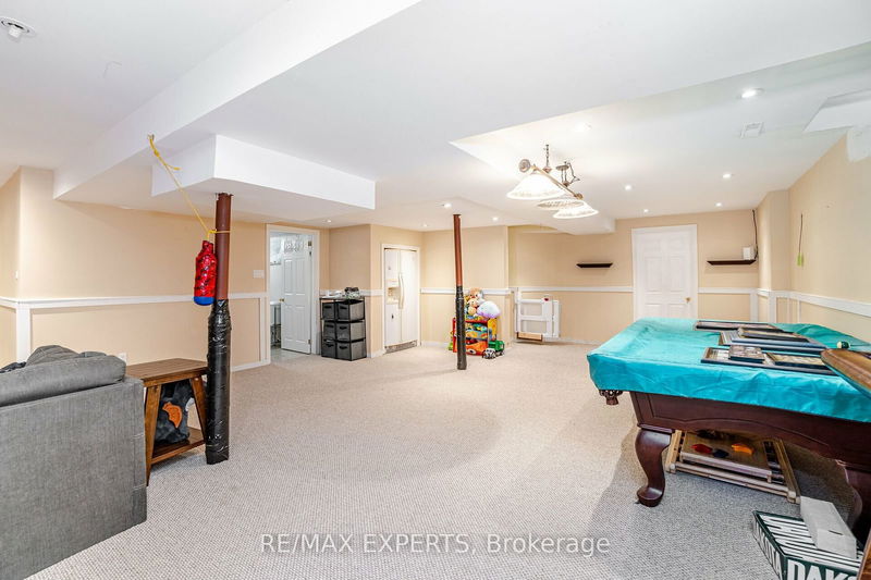 136 Van Scott Dr  Brampton, L7A 1N5 | Image 31