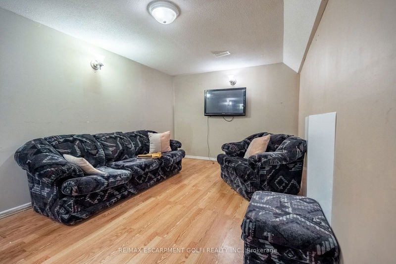 1307 Blanshard Dr  Burlington, L7M 4S3 | Image 25