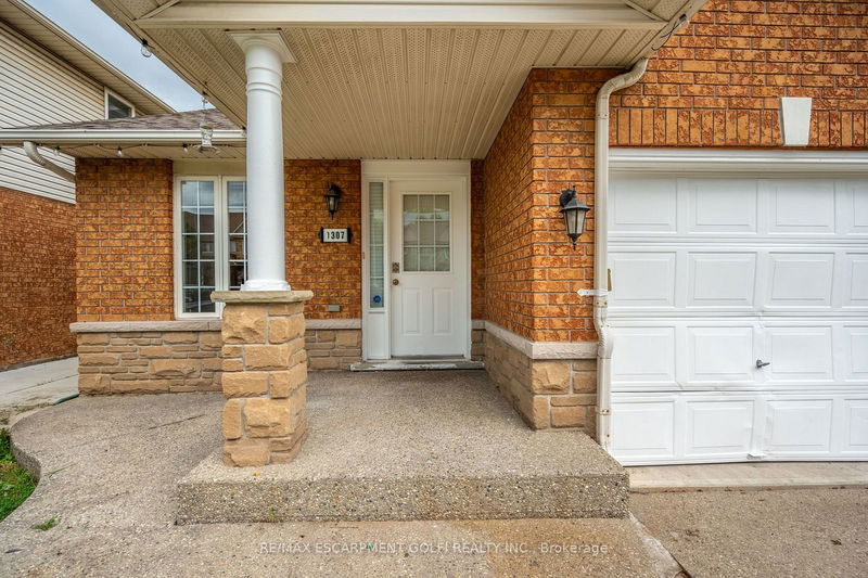 1307 Blanshard Dr  Burlington, L7M 4S3 | Image 3