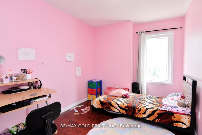 38 Donomore Dr N Brampton, L7A 0S7 | Image 10