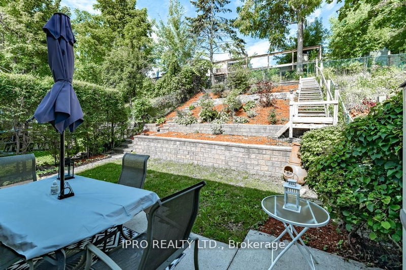 2639 Sherhill Dr  Mississauga, L5J 3Z2 | Image 10