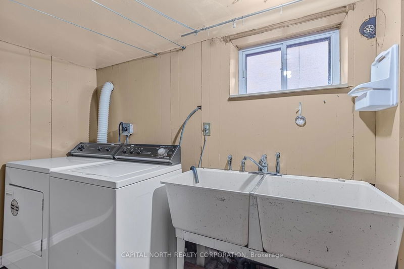 82 Howick Ave  Toronto, M6N 1N1 | Image 37