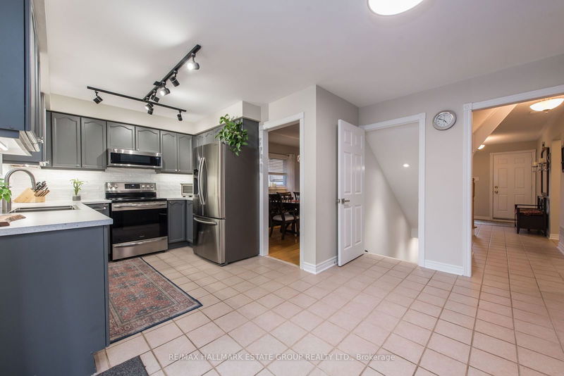 5 Cochrane Ave  Brampton, L6Z 4H8 | Image 11