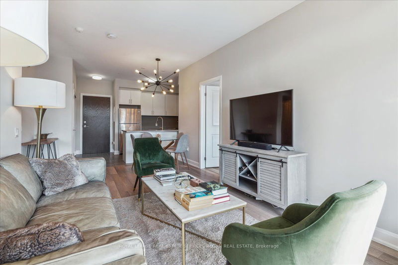  302 - 216 Oak Park Blvd  Oakville, L6H 7S8 | Image 14