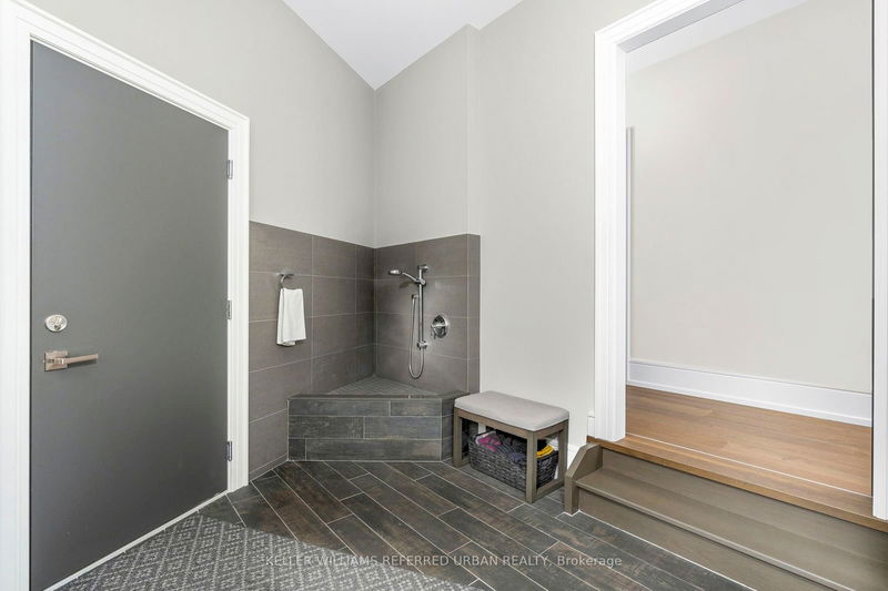 18 Plumbstead Crt  Toronto, M9A 1V5 | Image 21