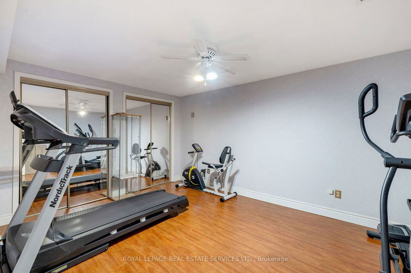 164 Warner Dr  Oakville, L6L 6E7 | Image 32