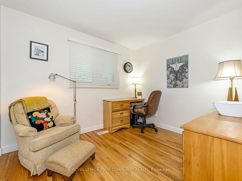 38 Vanguard Dr  Toronto, M9B 5E6 | Image 16