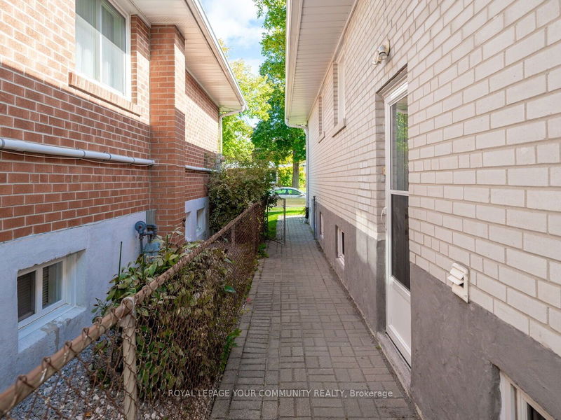 38 Vanguard Dr  Toronto, M9B 5E6 | Image 30