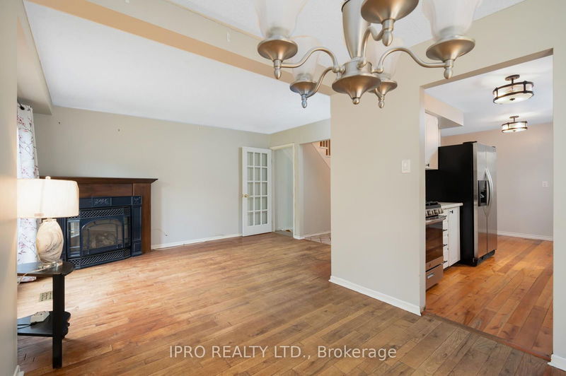 22 Stephensen Crt  Brampton, L6V 3X8 | Image 10