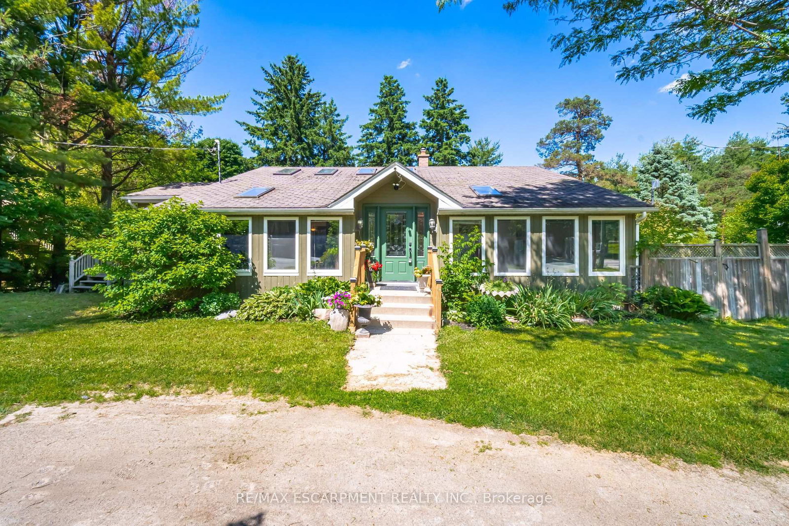 Listing Image 5