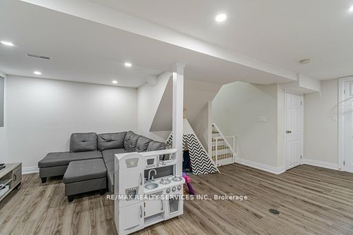 60 Bramhall Circ  Brampton, L6V 2G4 | Image 30