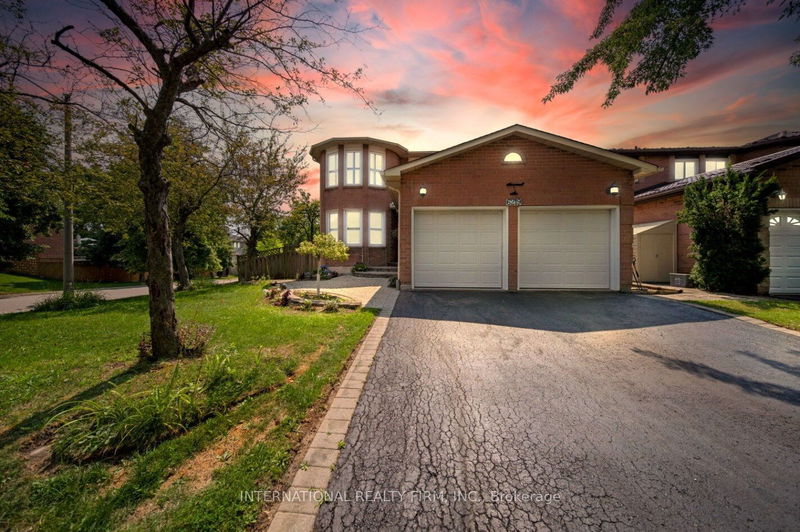 6219 Camgreen Circ  Mississauga, L5N 4N5 | Image 1