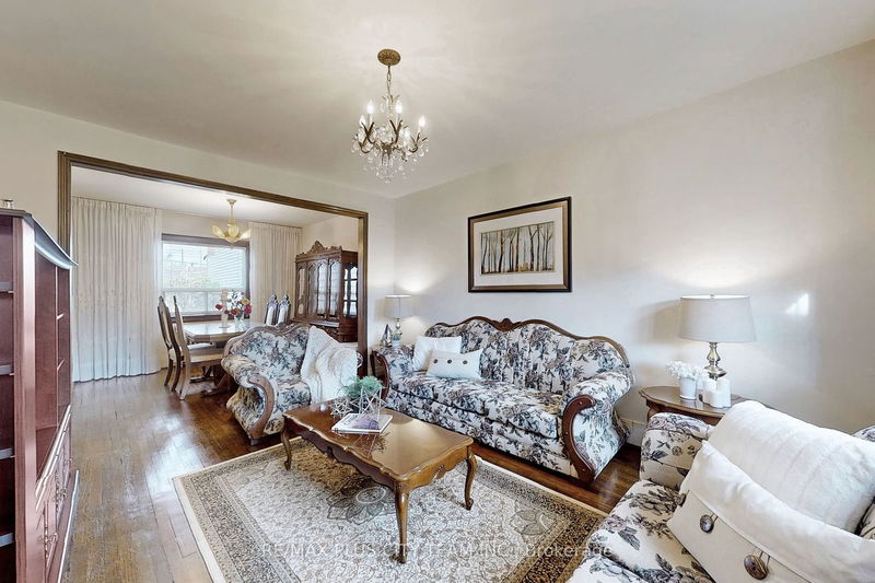 86 Bristol Ave  Toronto, M6H 3J9 | Image 5