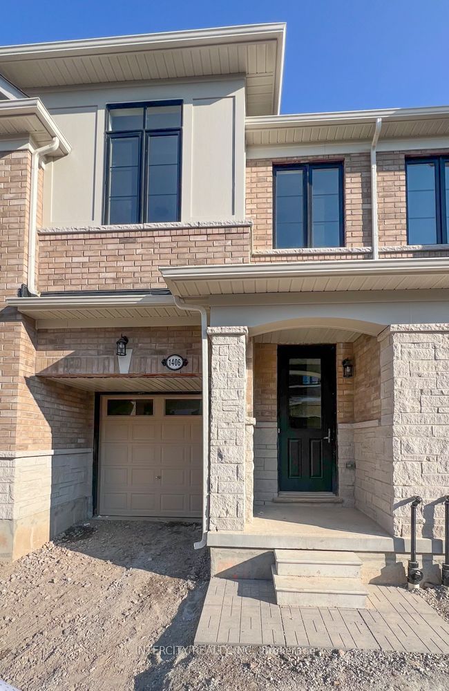 home for lease on 1406 Oakmont Common