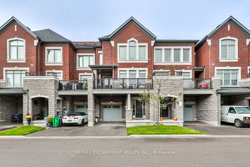 16 Backwater Tr  Brampton, L7A 5B8 | Image 2