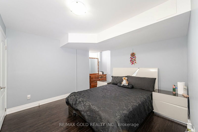 20 Carl Finlay Dr  Brampton, L6P 4K1 | Image 28