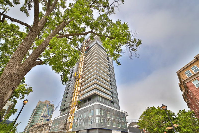 home for lease on 1008-370 Martha Street
