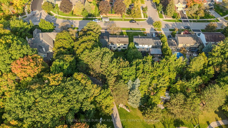 1771 Heather Hills Dr  Burlington, L7P 2Z1 | Image 5