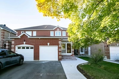 56 Carrie Cres  Brampton, L6Y 4Y6 | Image 1