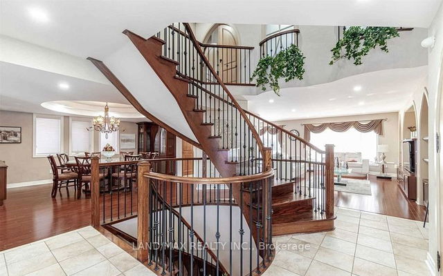 34 Forsyth Cres Crescent