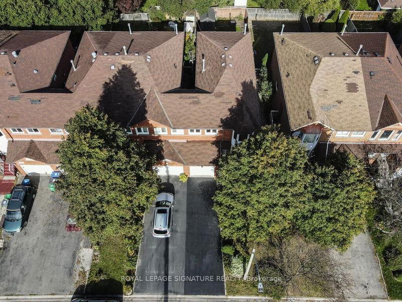 745 Constellation Dr  Mississauga, L5R 2V8 | Image 1