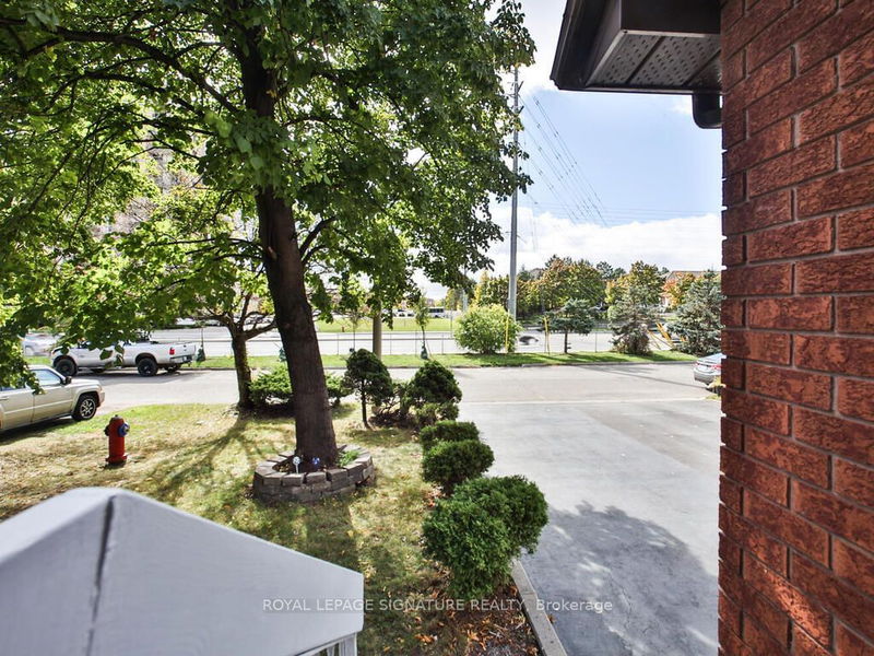 745 Constellation Dr  Mississauga, L5R 2V8 | Image 4