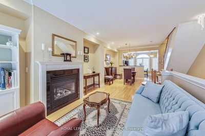 49 San Remo Terr  Toronto, M8Z 6C6 | Image 1